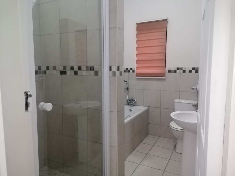 To Let 3 Bedroom Property for Rent in Waterval East North West